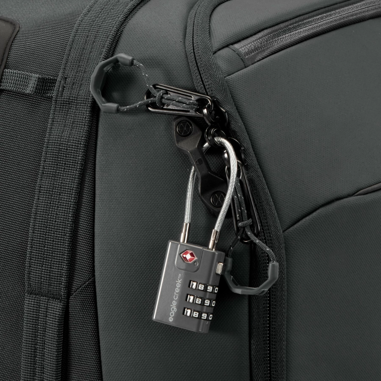 Eagle Creek Tarmac XE 2-Wheel 65L Luggage 4 Eagle Creek Tarmac XE 2-Wheel 65L Luggage - Image 3