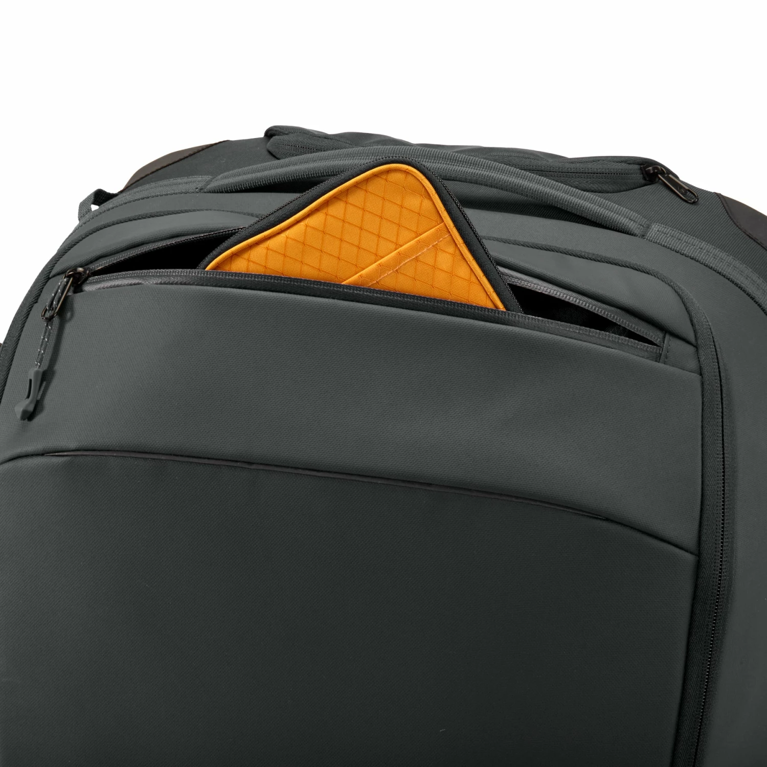 Eagle Creek Tarmac XE 2-Wheel 65L Luggage 5 Eagle Creek Tarmac XE 2-Wheel 65L Luggage - Image 4