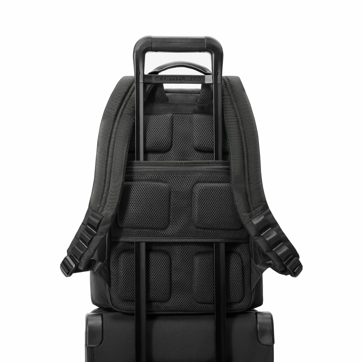 Briggs & Riley HTA Medium Cargo Backpack 6 Briggs & Riley HTA Medium Cargo Backpack - Image 4