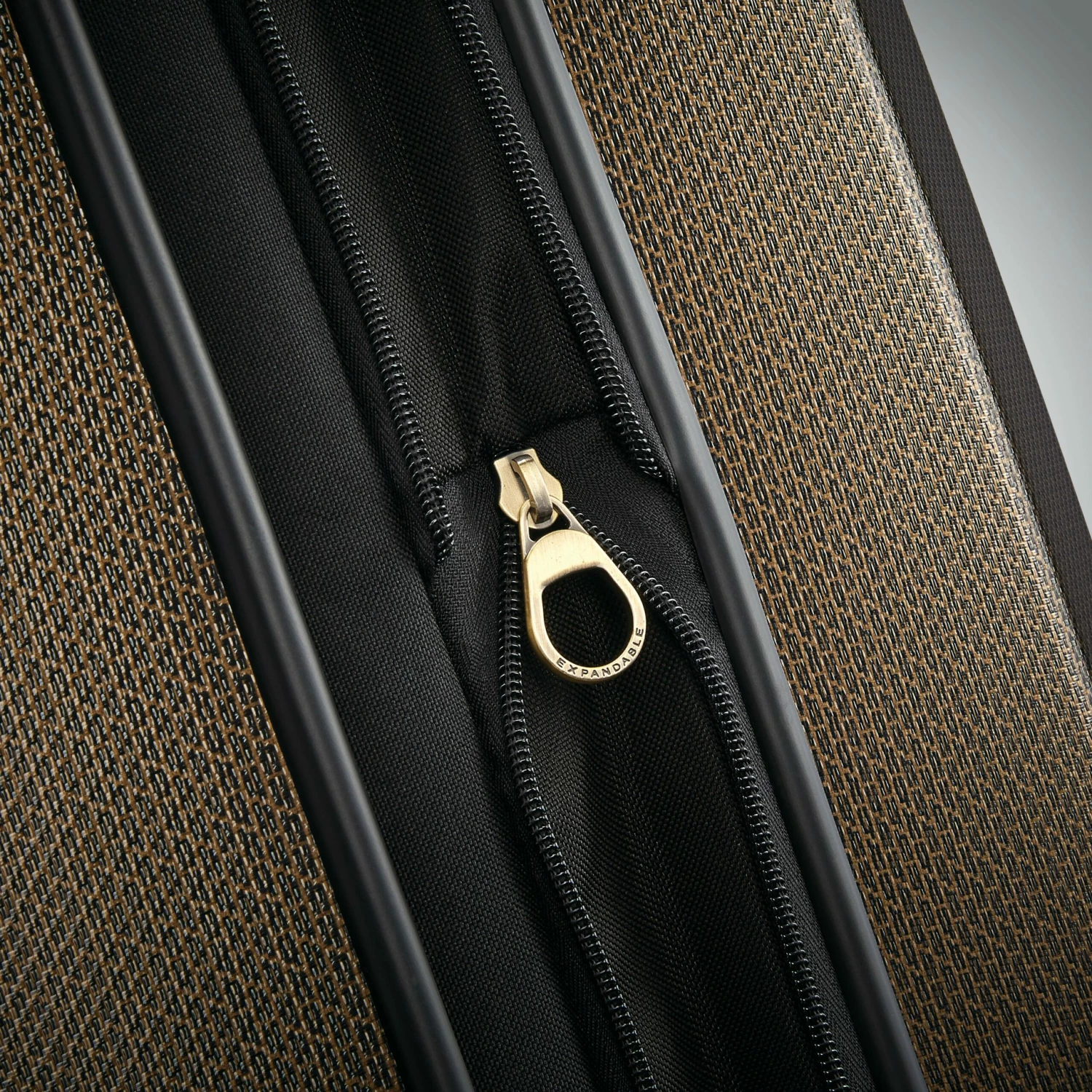 Hartmann Century Deluxe 28" Extended Journey Exp Spinner 15 Hartmann Century Deluxe 28" Extended Journey Exp Spinner - Image 13